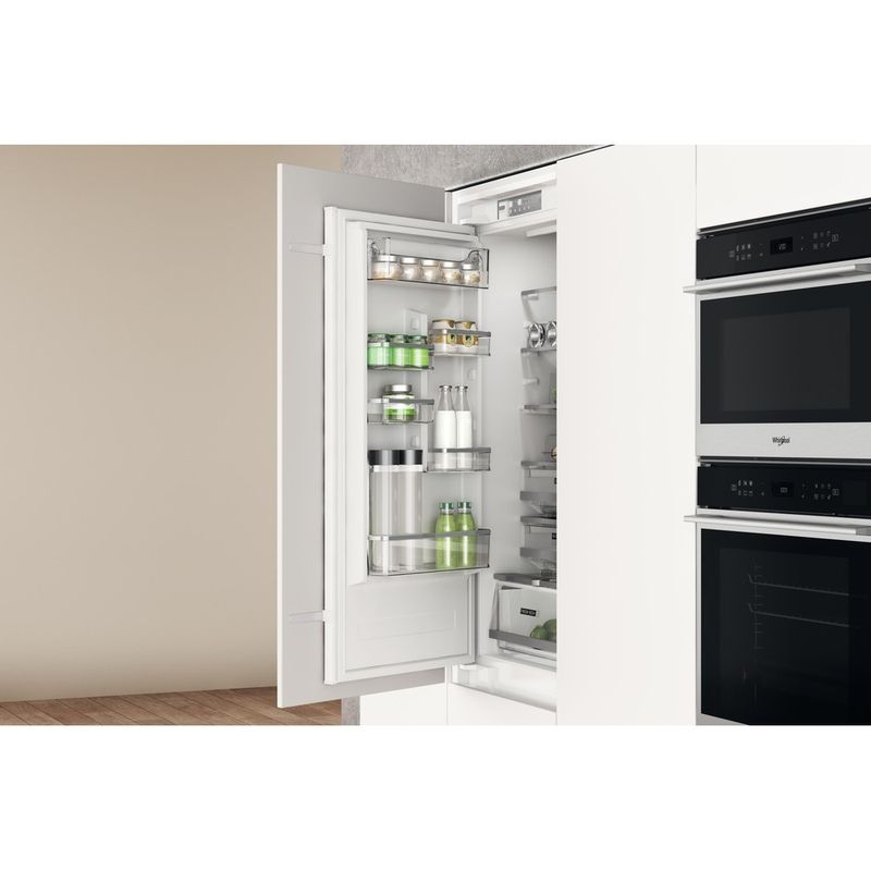 Whirlpool Combinazione Frigorifero/Congelatore Da incasso WHC20 T573 Bianco 2 porte Lifestyle frontal open