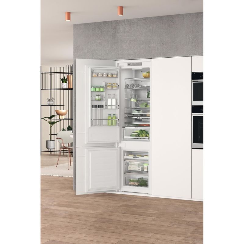 Whirlpool Combinazione Frigorifero/Congelatore Da incasso WHC20 T573 Bianco 2 porte Lifestyle perspective open