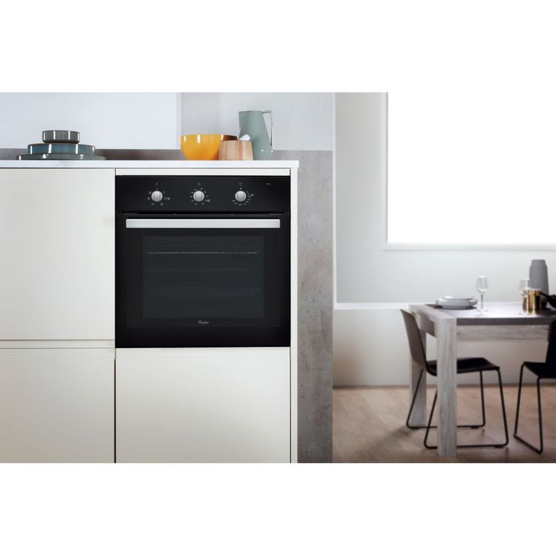 Whirlpool-Forno-Da-incasso-AKP-738-NB-Elettrico-A-Lifestyle-frontal