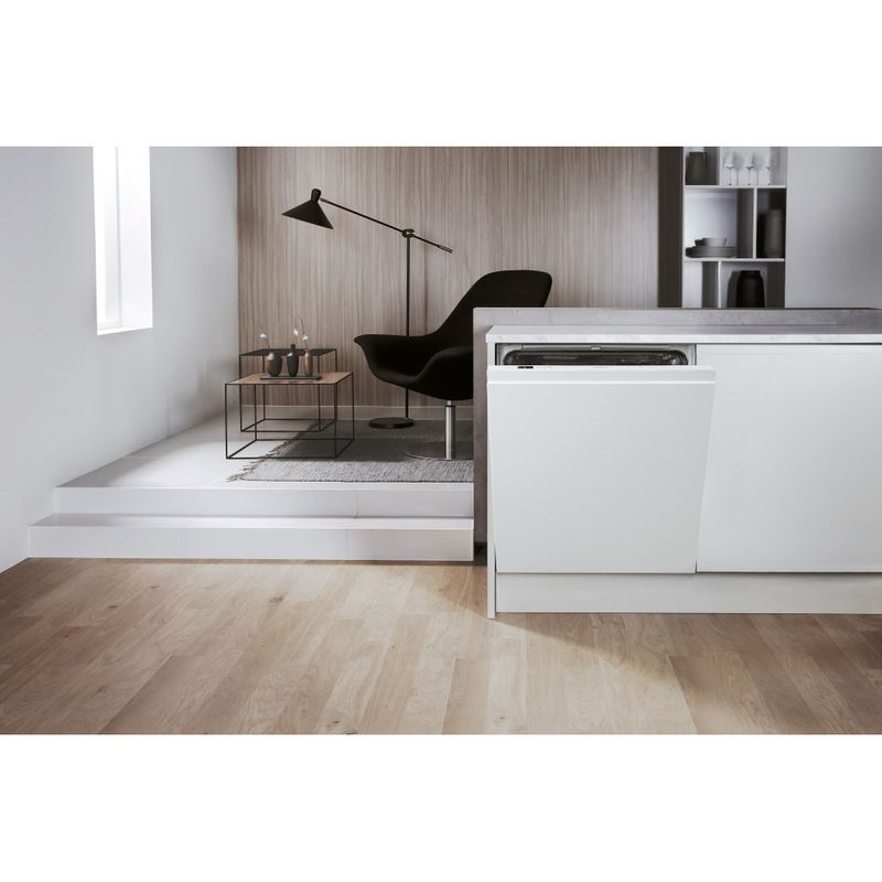 Whirlpool-Lavastoviglie-Da-incasso-WUIC-3B19-Totalmente-integrato-A--Lifestyle-frontal