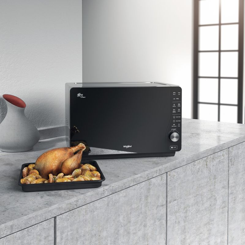 Whirlpool MWF421BL Forno a Microonde, 800 W, 25 Liters, Nero : :  Casa e cucina