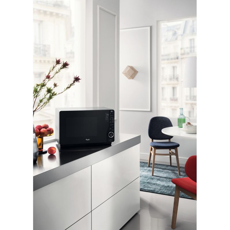 Whirlpool Microonde A libera installazione MWF 426 SL Argento Elettronico 25 Microonde + grill 800 Lifestyle perspective
