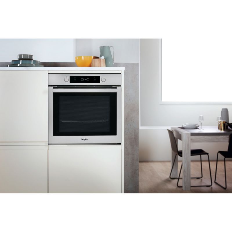 Whirlpool-Forno-Da-incasso-OAKZ9-156-P-IX-Elettrico-A-Lifestyle-frontal