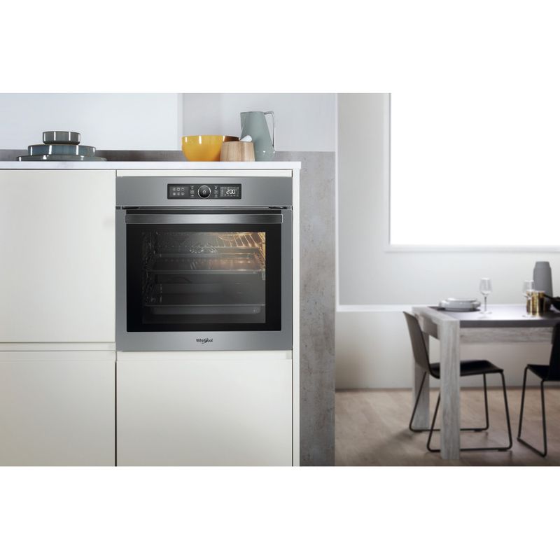 Whirlpool Forno Da incasso OAKZ9 6200 CS IX Elettrico A+ Lifestyle frontal