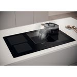 Whirlpool-Venting-cooktop-WVH-92-K-Nero-Lifestyle-perspective