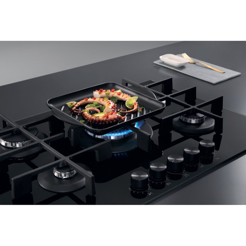 Whirlpool Piano cottura GOWL 758/NB Nero GAS Lifestyle detail