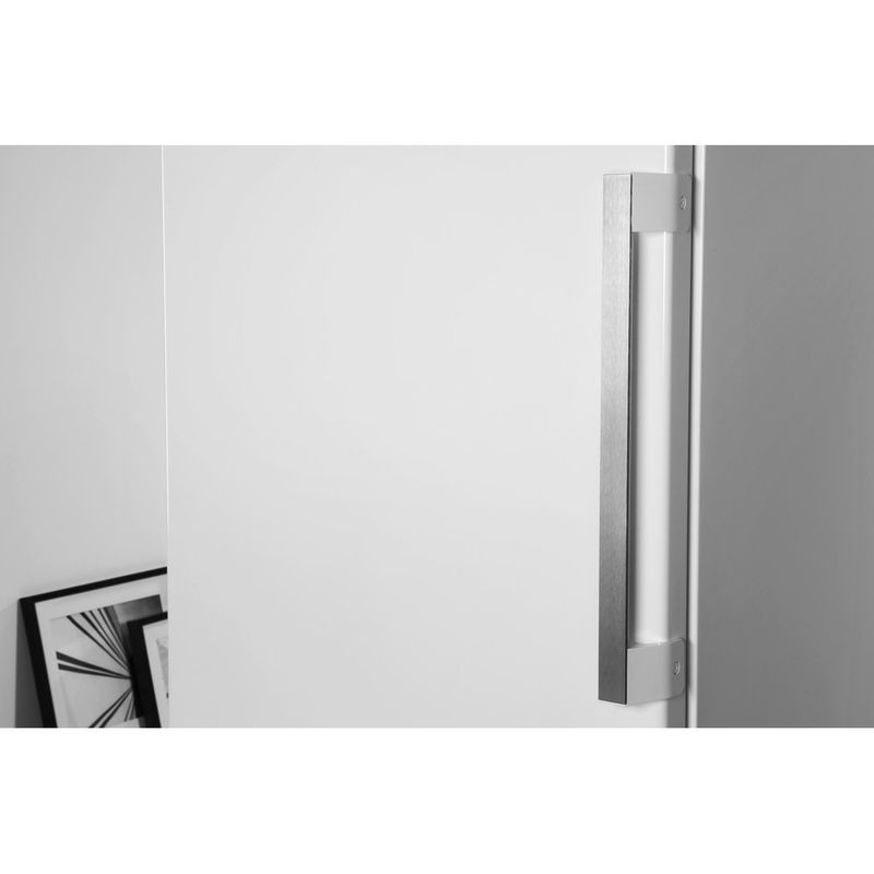 Whirlpool-Congelatore-A-libera-installazione-UW6-F2C-WB-2-Bianchi-Lifestyle-detail