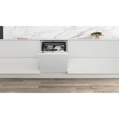 Whirlpool-Lavastoviglie-Da-incasso-WIC-3C26-F-Totalmente-integrato-E-Lifestyle-frontal-open