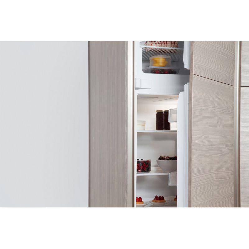 Whirlpool Combinazione Frigorifero/Congelatore Da incasso ART 364 61 Bianco 2 porte Lifestyle perspective open
