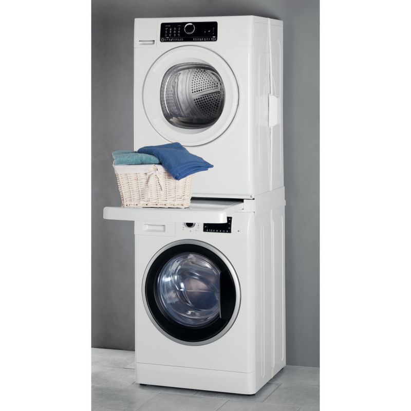 Whirlpool-DRYING-SKS101-Lifestyle-perspective-open