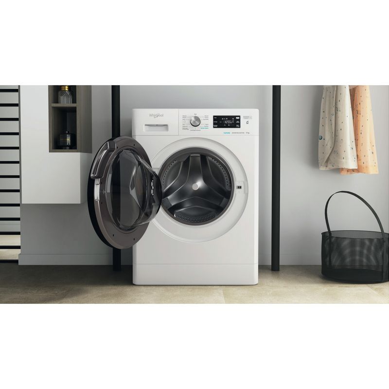 Whirlpool Lavabiancheria A libera installazione FFB D95 BV IT Bianco Carica frontale B Lifestyle frontal open