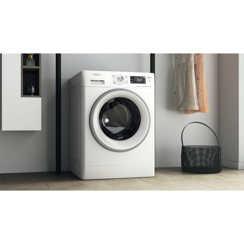 Whirlpool Lavabiancheria A libera installazione FFB 8258 SV IT Bianco Carica frontale B Lifestyle perspective