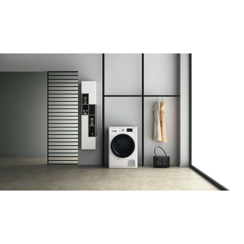 Whirlpool Asciugabiancheria FFTN M22 9X3B IT Bianco Lifestyle frontal