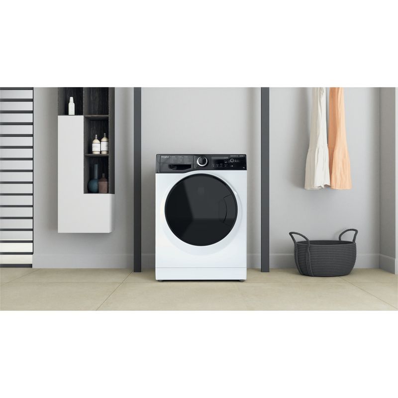 Whirlpool Lavabiancheria A libera installazione WSB 725 D IT Bianco Carica frontale B Lifestyle frontal