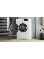 Whirlpool-Lavasciugabiancheria-A-libera-installazione-FFWDD-107436-BSV-IT-Bianco-Carica-frontale-Lifestyle-perspective-open