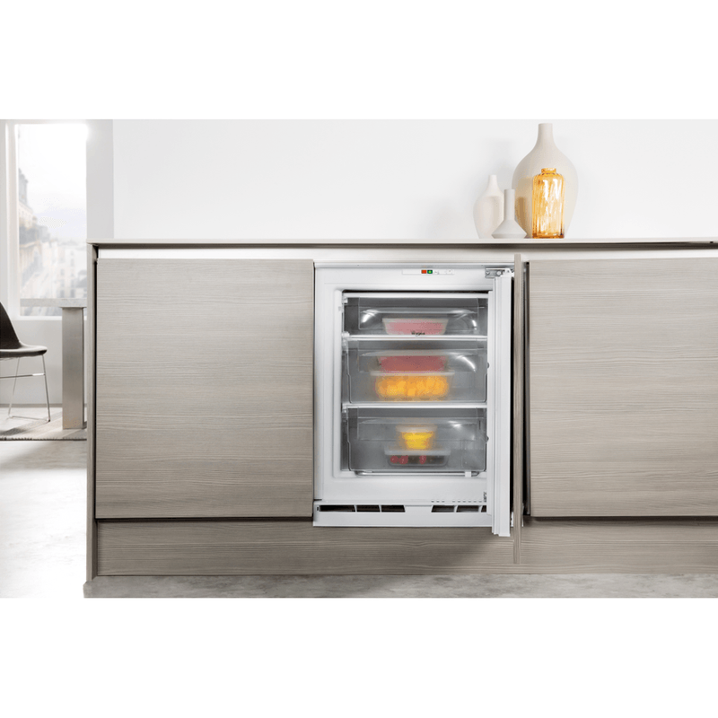 Whirlpool-Congelatore-Da-incasso-AFB-828-A--Bianco-Lifestyle-frontal-open