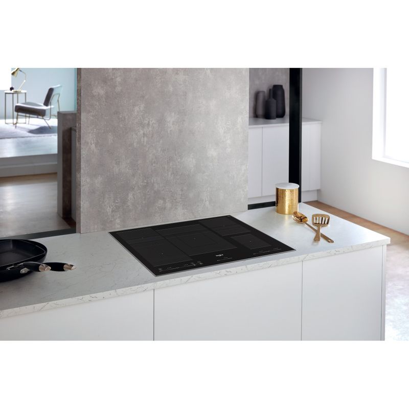 Whirlpool Piano cottura WT 1090 BA Nero Induction vitroceramic Lifestyle perspective