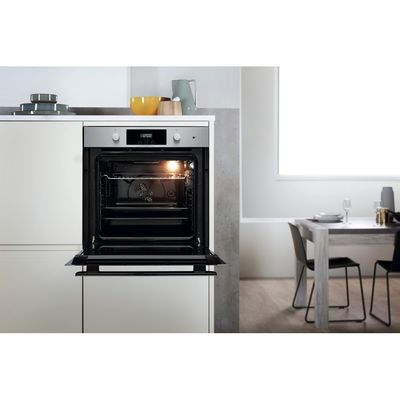 Whirlpool-Forno-Da-incasso-OAKP9-7451-H-IX-Elettrico-A-Lifestyle-frontal-open