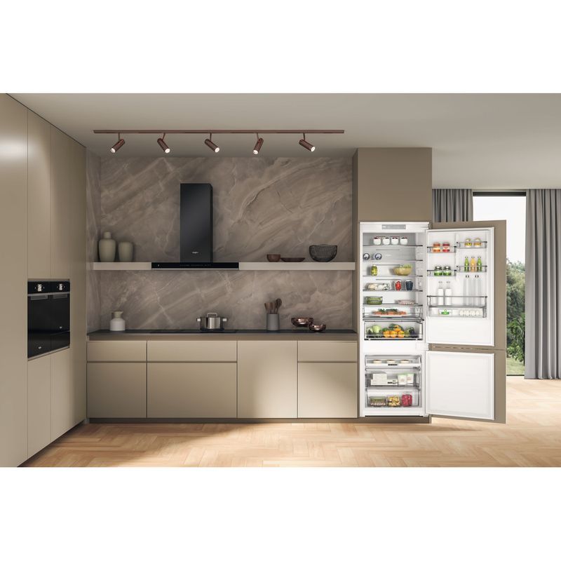 Whirlpool built-in refrigerator and freezer, 400 litres