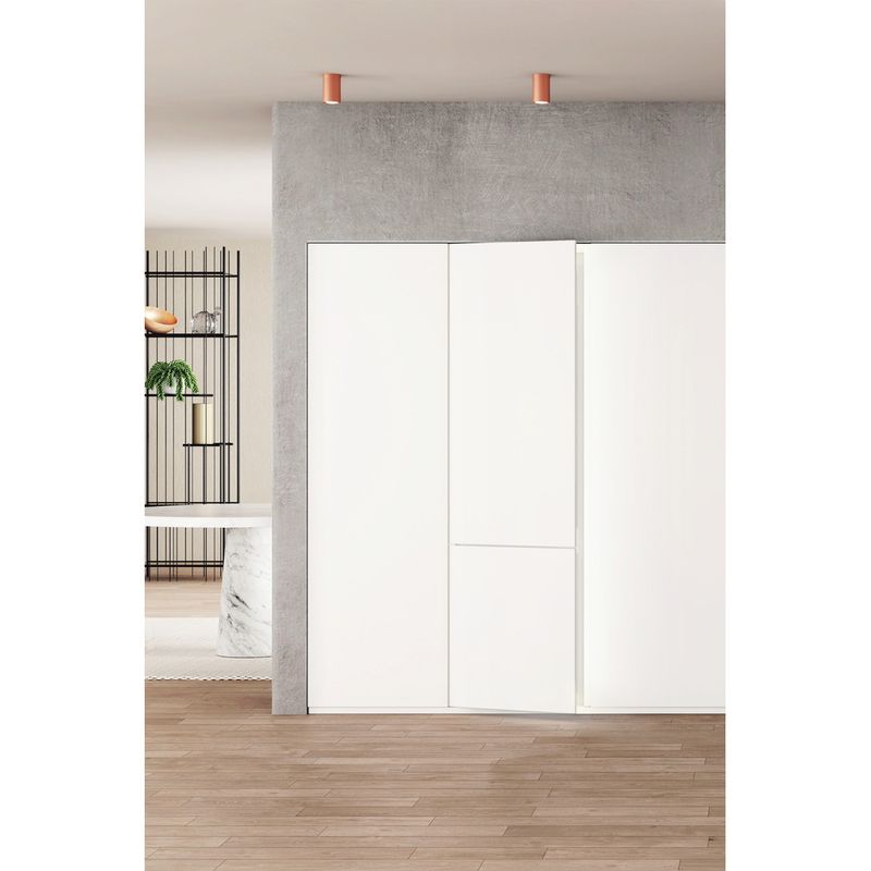 Whirlpool Combinazione Frigorifero/Congelatore Da incasso WHC20 T573 Bianco 2 porte Lifestyle frontal