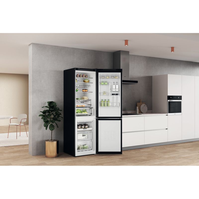 Whirlpool Combinazione Frigorifero/Congelatore A libera installazione W7X 93T KS Nero/inox 2 porte Lifestyle perspective open