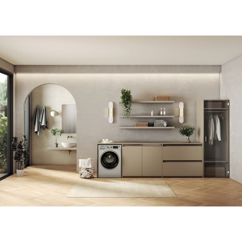 Whirlpool Lavabiancheria A libera installazione FFB 116 SILVER IT Argento Carica frontale A Lifestyle frontal