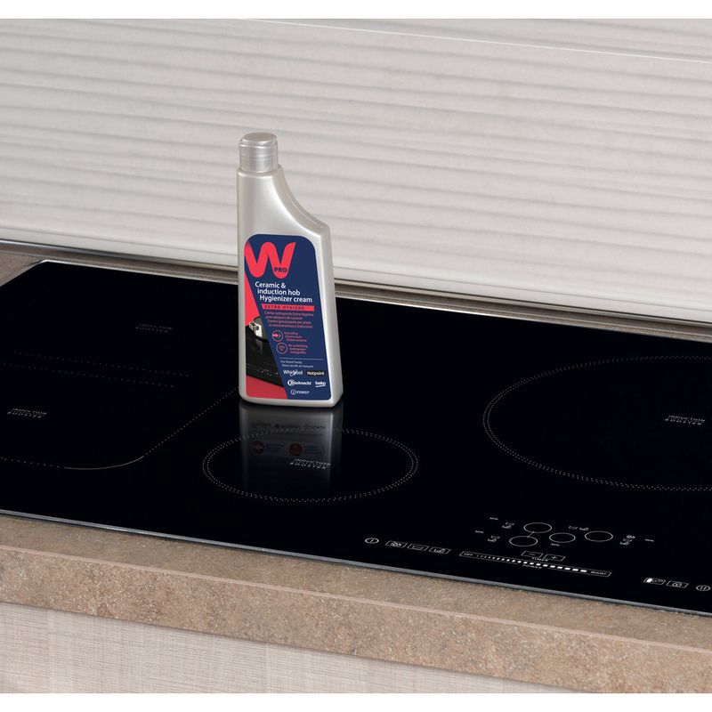 Whirlpool-HOB-KVC015-Lifestyle-detail