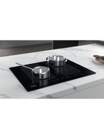 Whirlpool-Piano-cottura-WF-S8865-NE-Nero-Induction-vitroceramic-Lifestyle-perspective