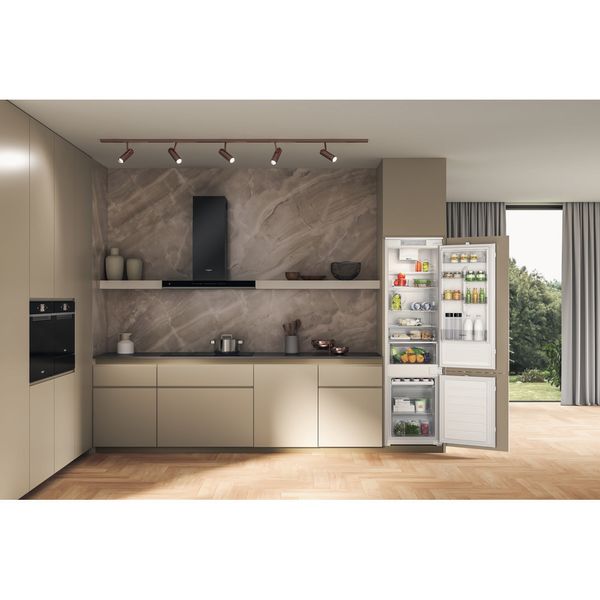 Whirlpool Combinazione Frigorifero/Congelatore Da incasso WHC20D023B1 SF Bianco 2 porte Lifestyle frontal open