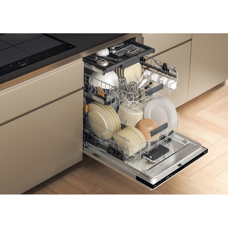Whirlpool-Lavastoviglie-Da-incasso-WH7IA15AM6L0-Totalmente-integrato-A-Lifestyle-perspective-open
