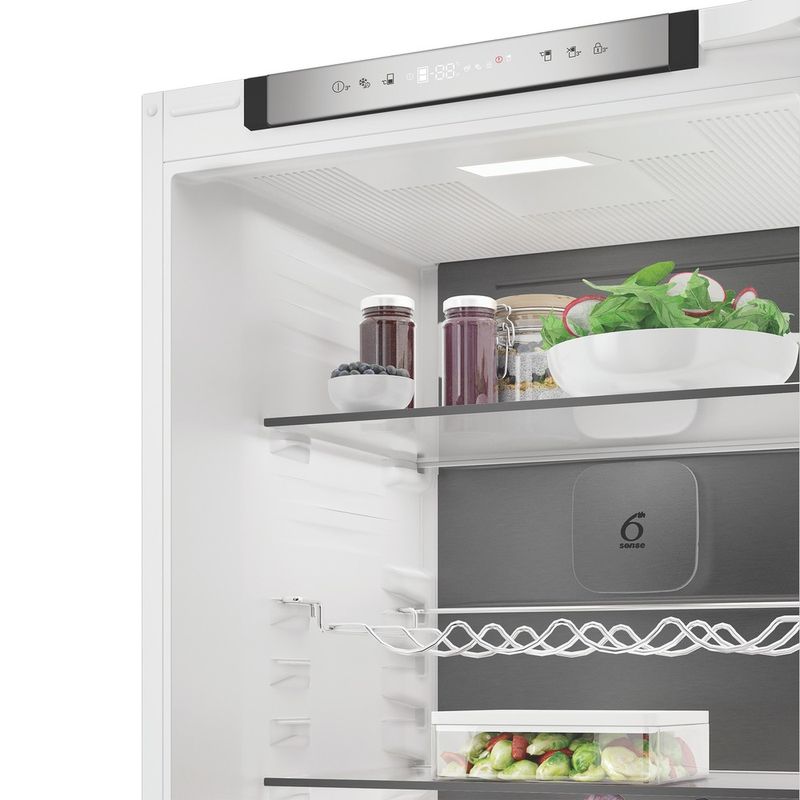 Whirlpool-Combinazione-Frigorifero-Congelatore-Da-incasso-WHK2-5293-B5E1-Zinc-Metal-2-porte-Lifestyle-perspective