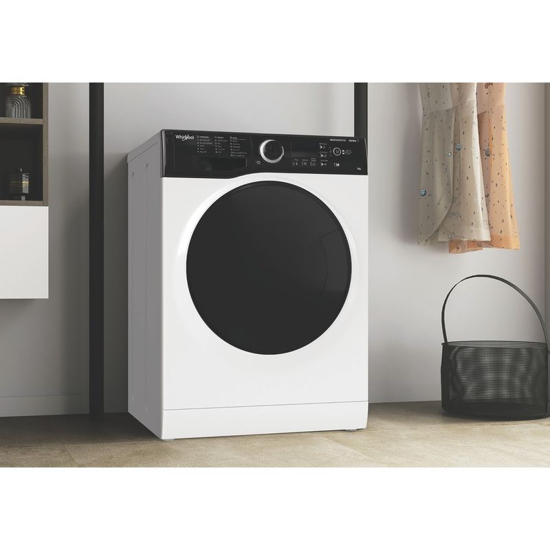 Whirlpool Lavabiancheria A libera installazione WSB 726 D IT Bianco Carica frontale A Lifestyle perspective